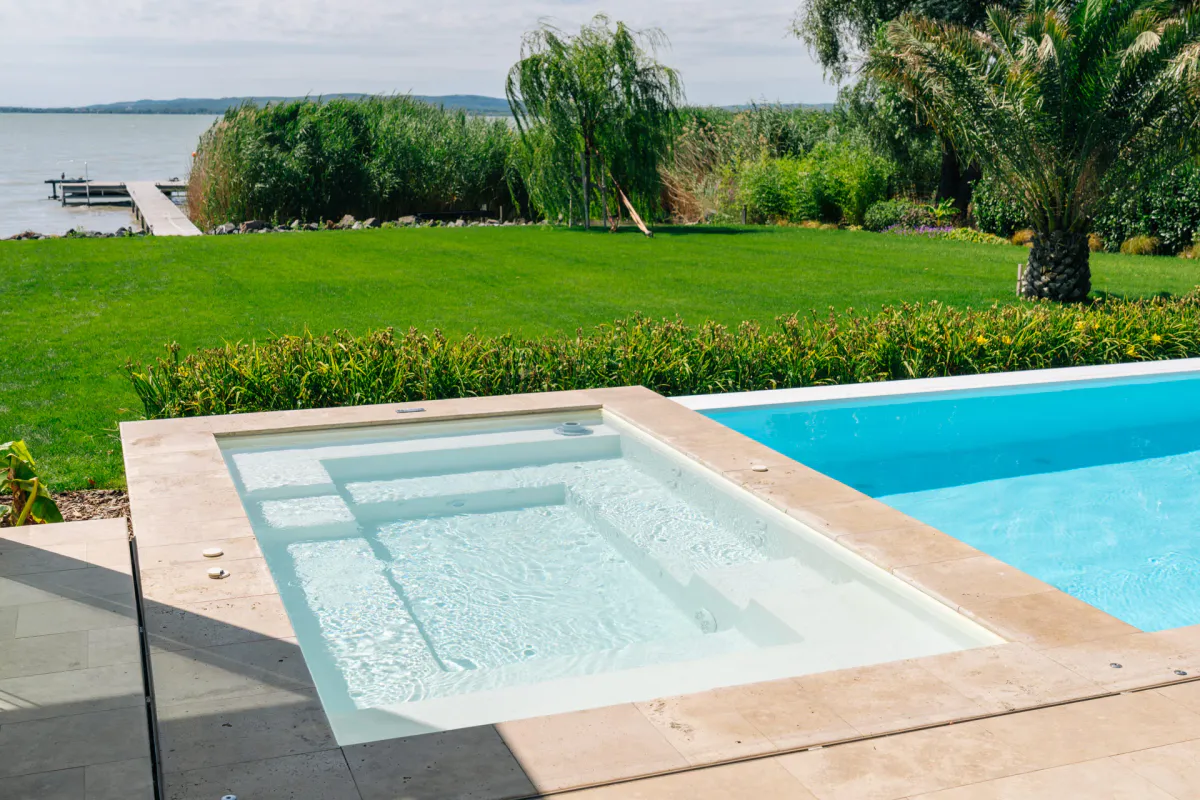 GJ Glassfiberbasseng Thalia 3.9x2.1M H=0.8M